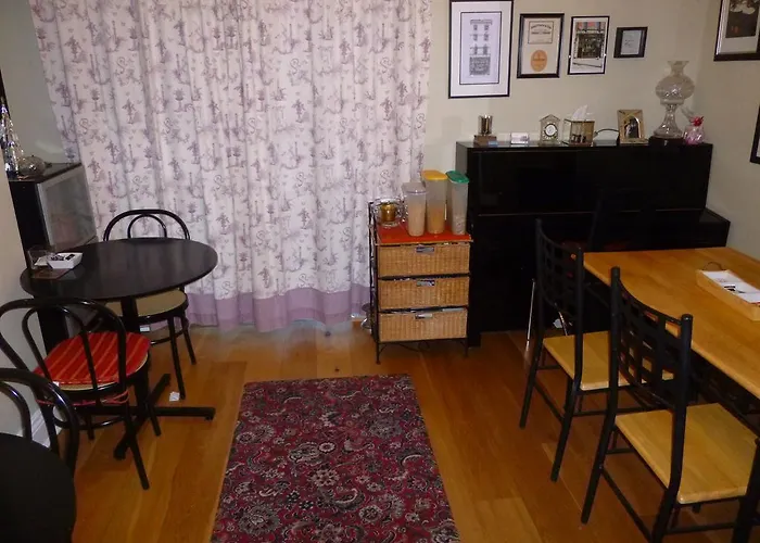 Botanic View 3* ダブリン