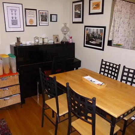 Bed & Breakfast Botanic View